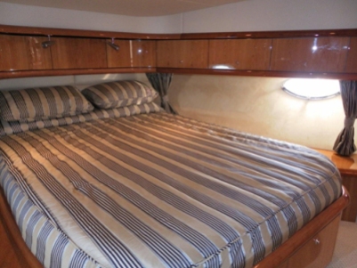 Cabin with double bed